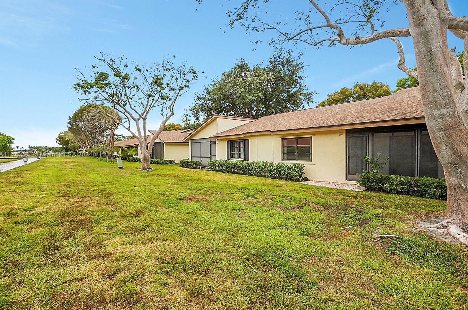 8093 Whispering Palm Dr, Boca Raton FL  33496-5145 exterior