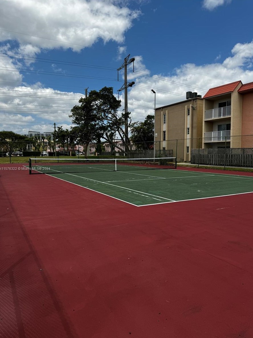 5000 79th Ave, Miami FL 33166-4739 exterior