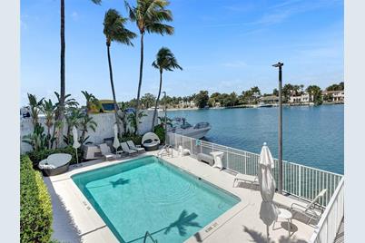 5880 Collins Ave #706 - Photo 1