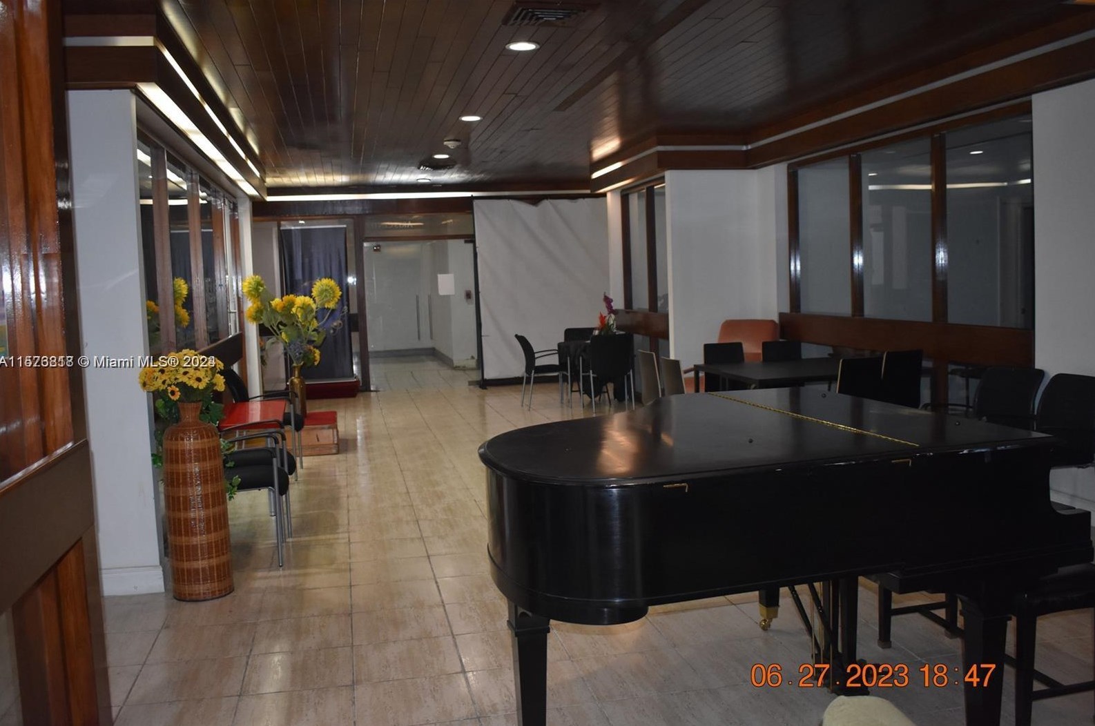 13499 Biscayne Blvd, Miami FL 33181-2026 exterior