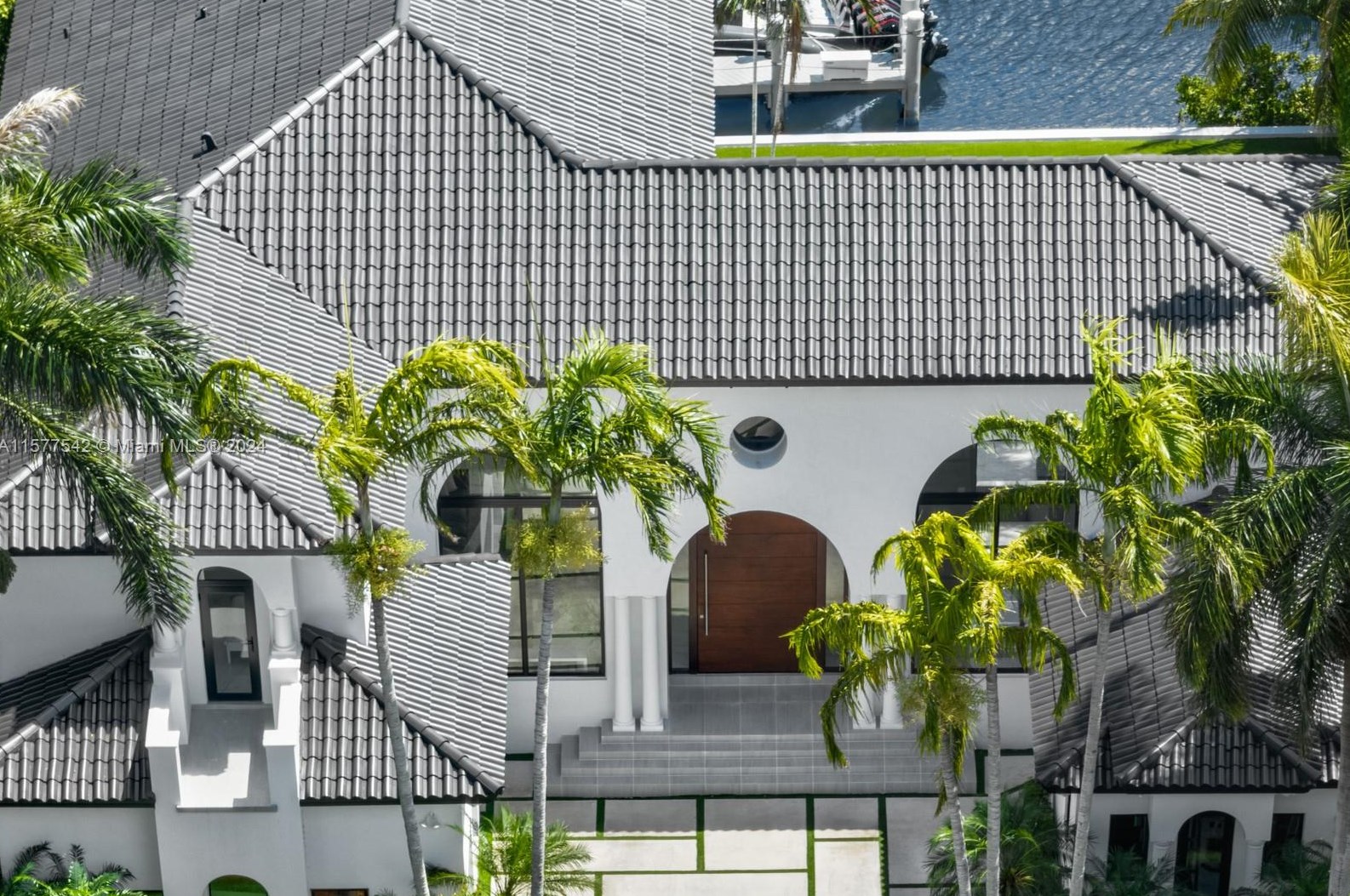 144 Paloma Dr, Miami FL 33143-6545 exterior