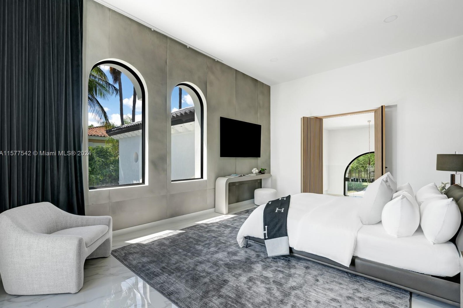 144 Paloma Dr, Miami FL 33143-6545 exterior