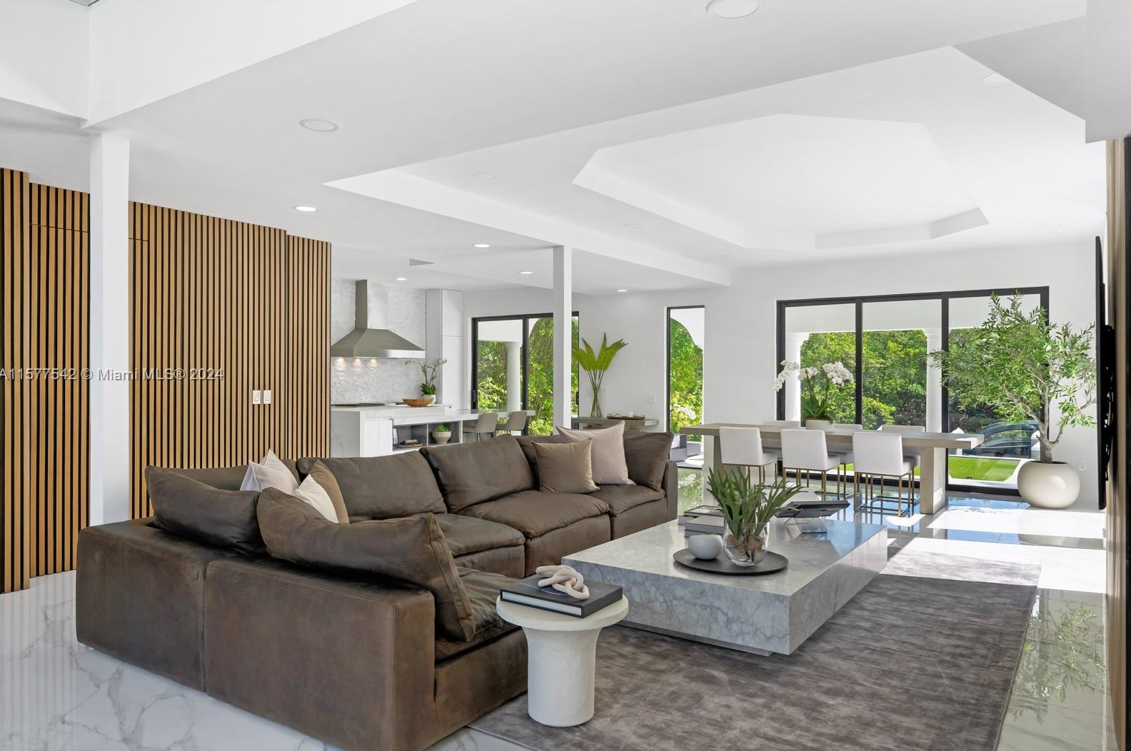 144 Paloma Dr, Miami FL 33143-6545 exterior