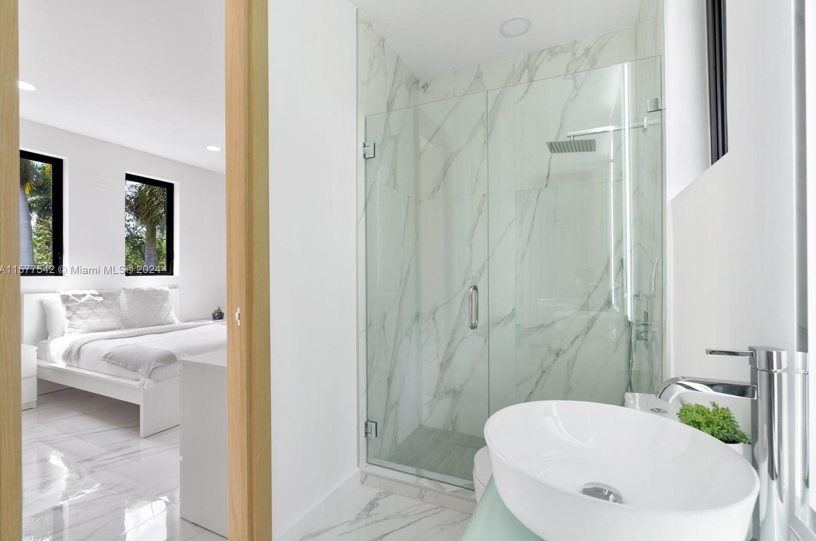 144 Paloma Dr, Miami FL 33143-6545 exterior