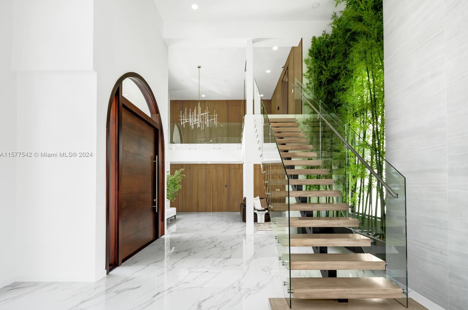 144 Paloma Dr, Miami FL 33143-6545 exterior