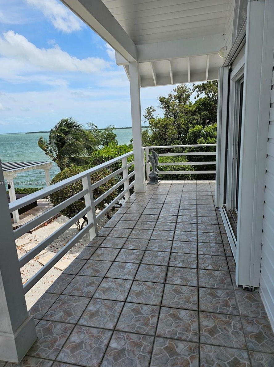 575 Hazel St, Key Largo FL 33037-3125 exterior