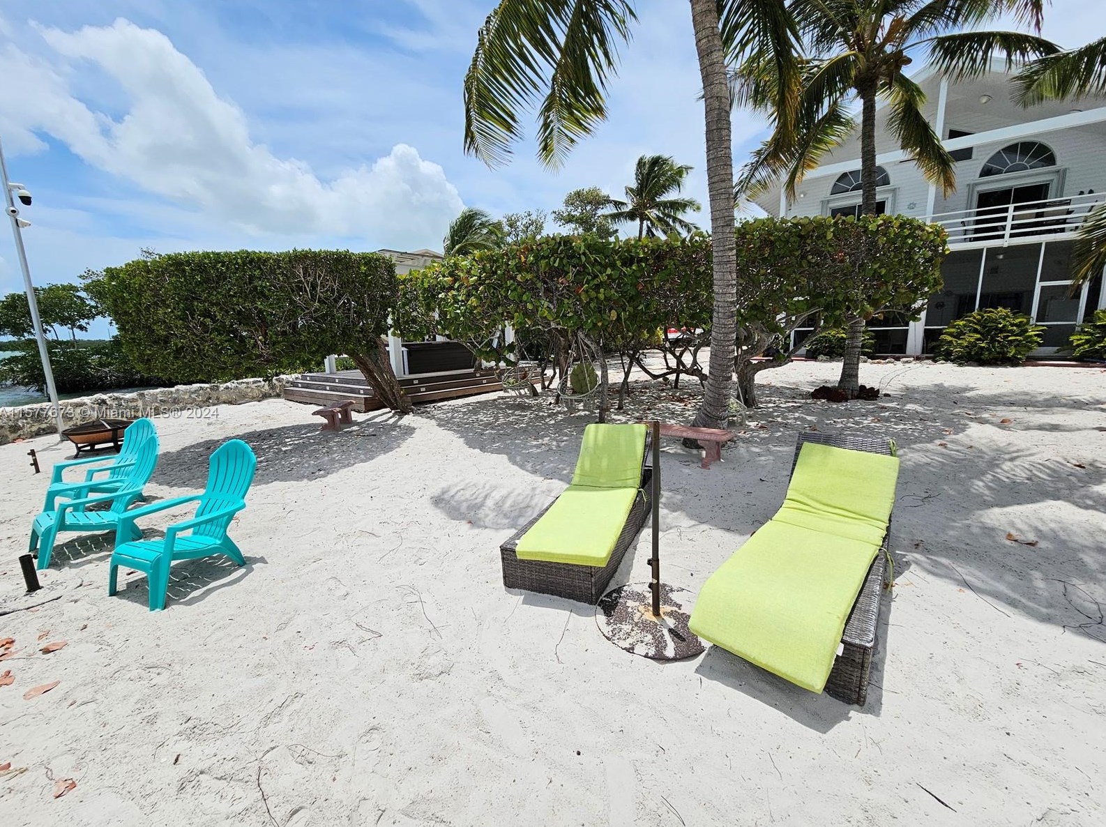 575 Hazel St, Key Largo FL 33037-3125 exterior