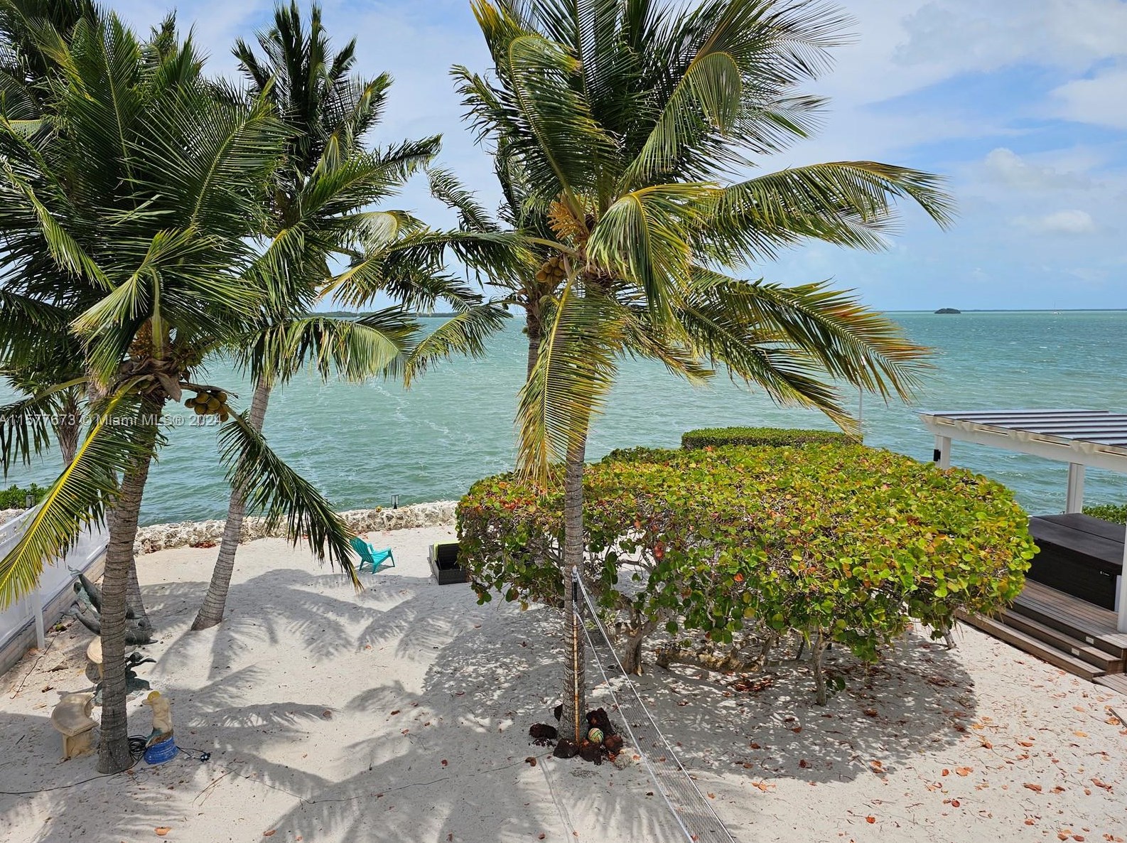 575 Hazel St, Key Largo FL 33037-3125 exterior