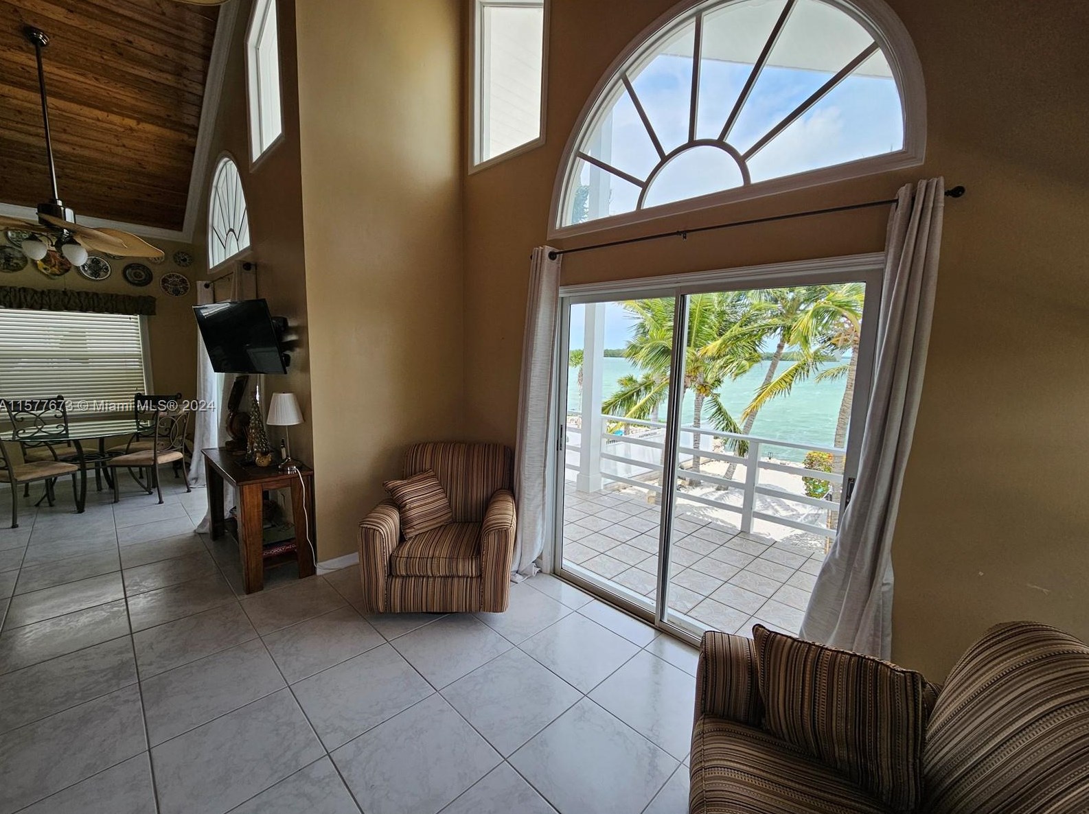 575 Hazel St, Key Largo FL 33037-3125 exterior