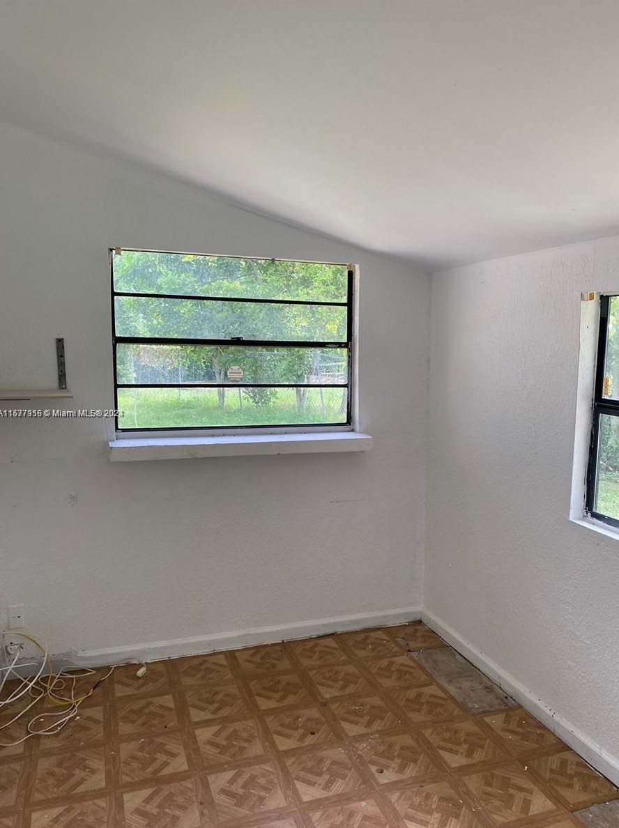 1641 43 St, West Palm Beach FL  33407-3844 exterior