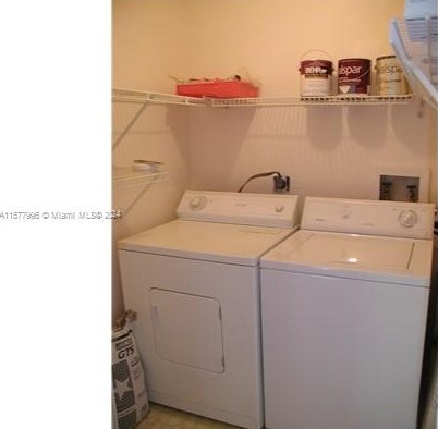 9729 Hammocks Blvd, Miami FL  33196-1537 exterior