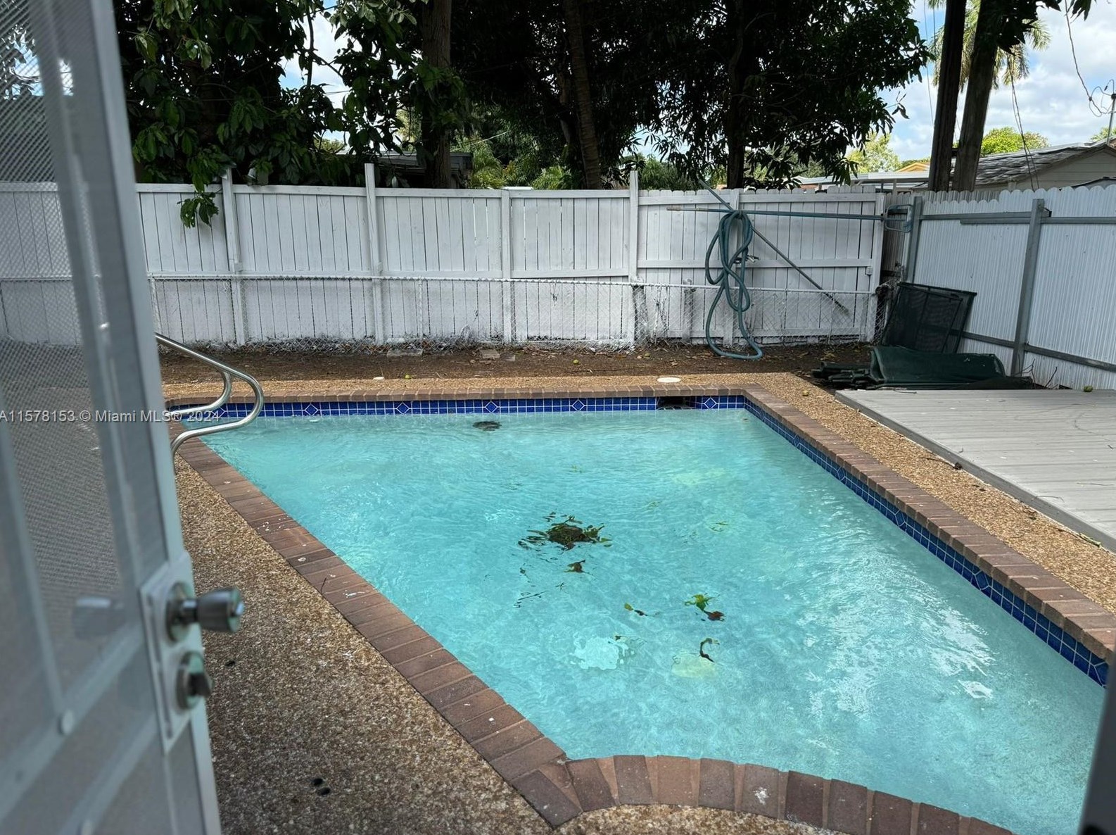 2020 Bahama Dr, Hollywood FL 33023-2641 exterior