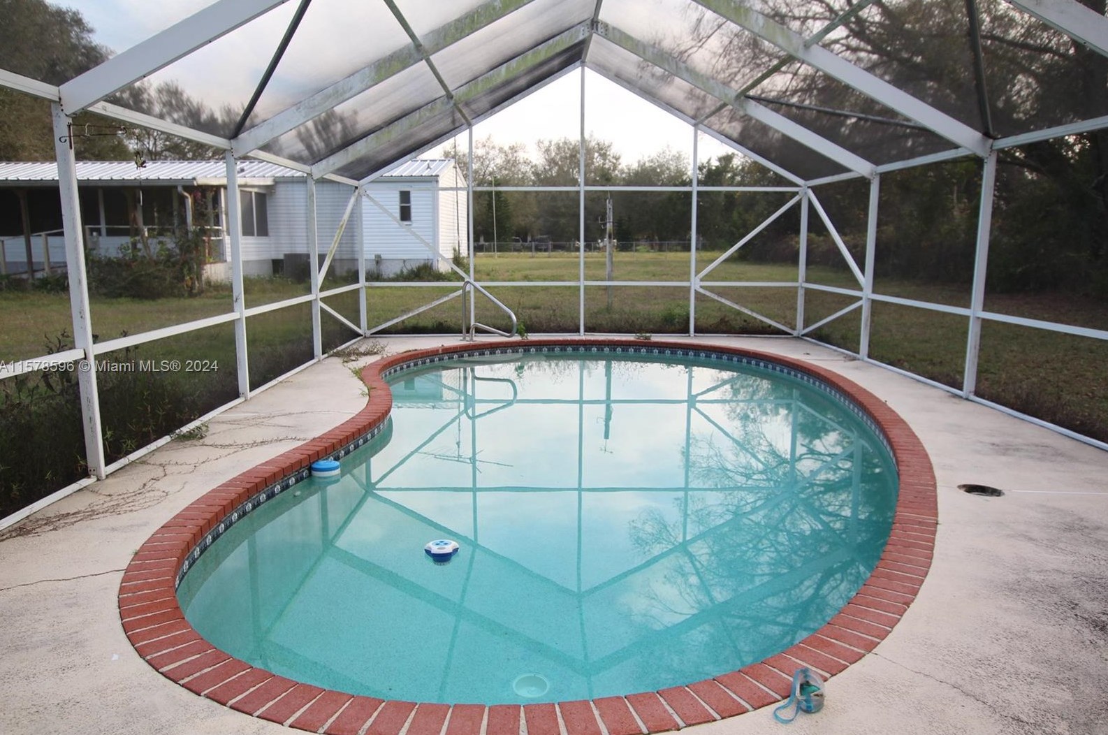 3761 165 Ct, Okeechobee FL 34972-8413 exterior