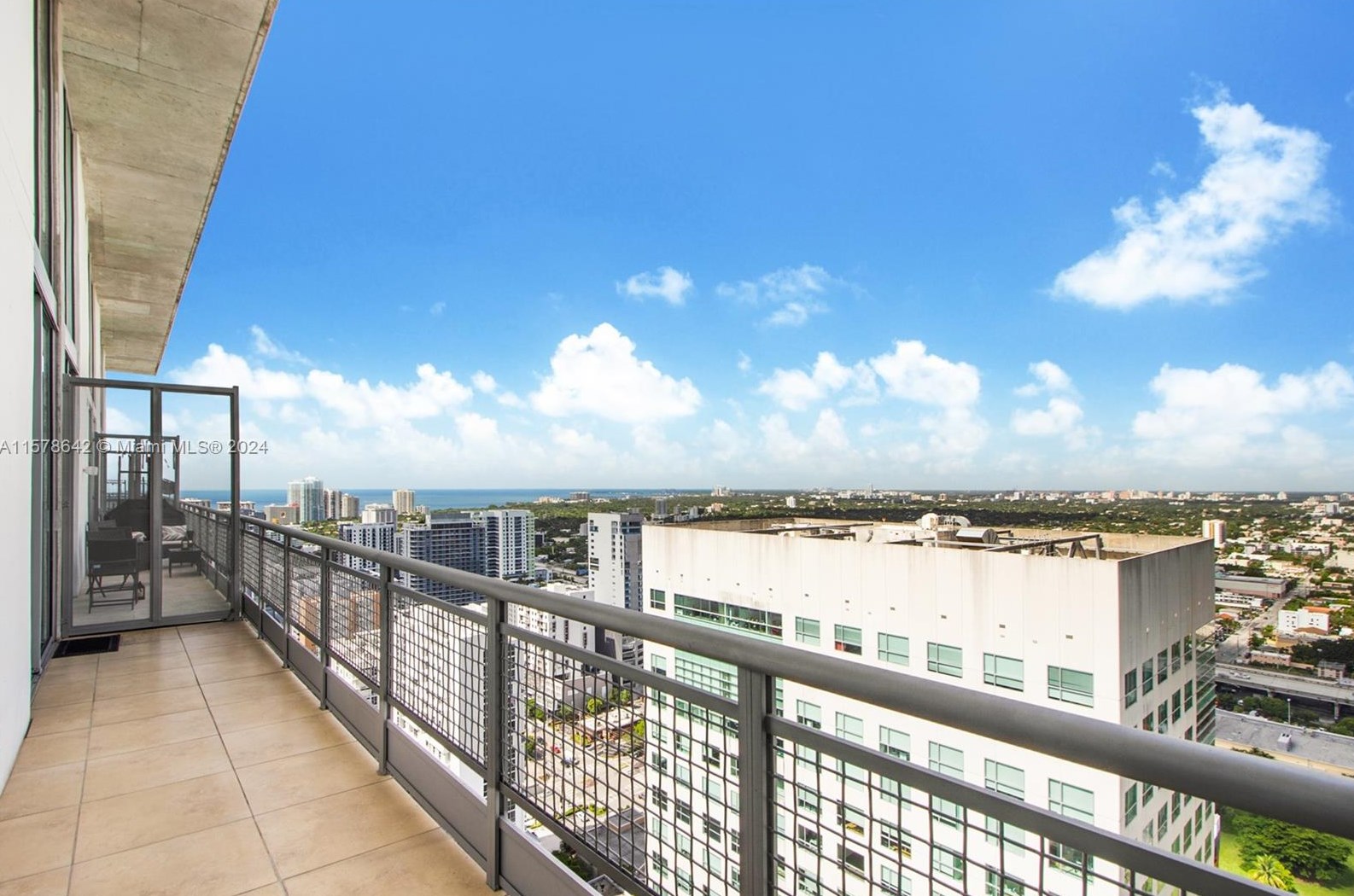 690 1st Ct, Miami FL  33130-2934 exterior