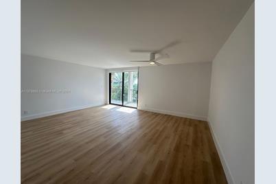 2625 Collins Ave #411 - Photo 1