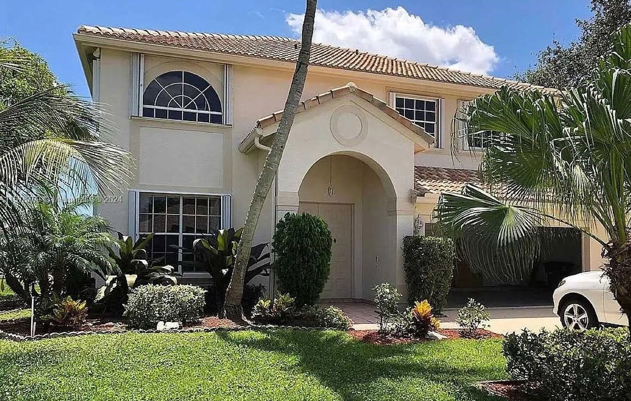 5728 Descartes Cir, Boynton Beach FL 33472-2429 exterior