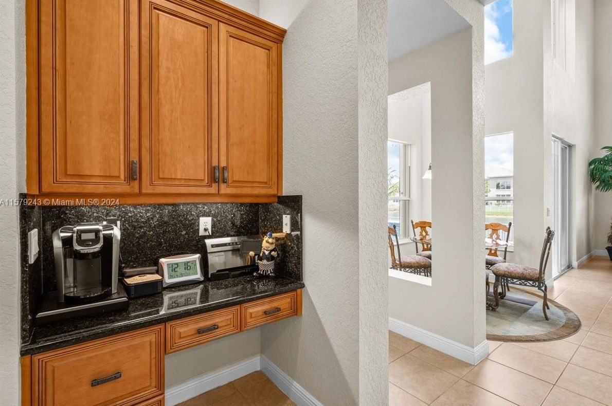 18553 49 St, Hollywood FL  exterior