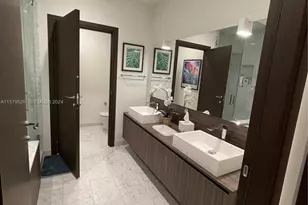 1000 Brickell Plaza, Miami, FL 33131 - Photo 13