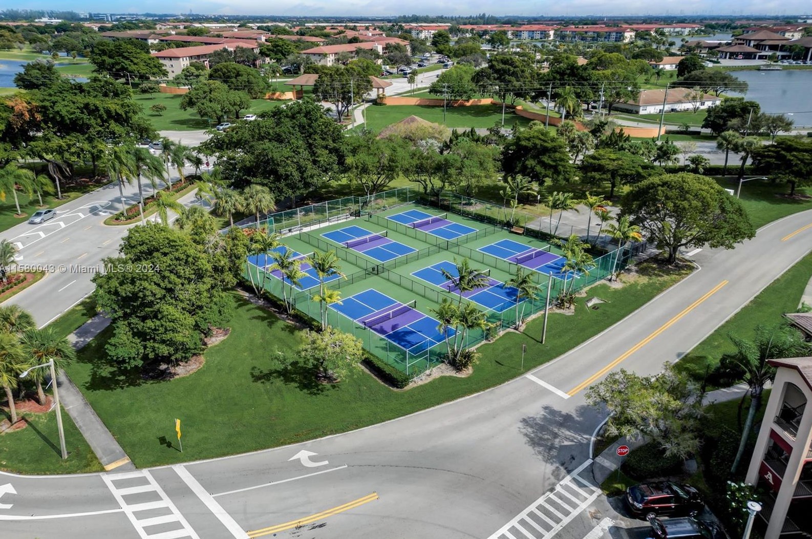 12955 16th Ct, Hollywood FL  33027-2443 exterior