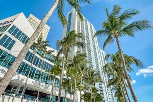 325 NE Biscayne Blvd, Miami, FL 33131 - Photo 1