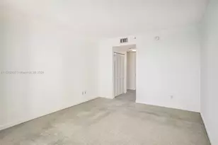 325 NE Biscayne Blvd, Miami, FL 33131 - Photo 21