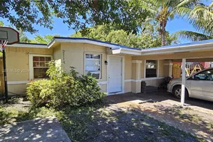 2114 NW 5th St, Pompano Beach, FL 33069 - Photo 3
