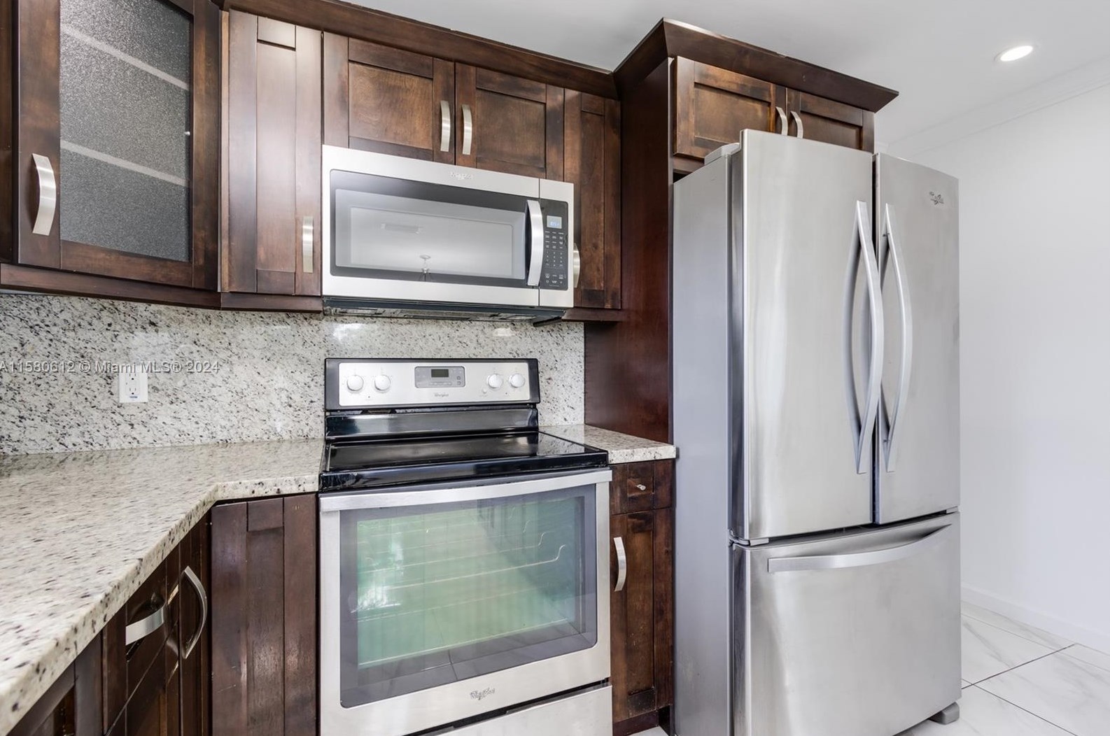 221 46th Ave, Hollywood FL 33023-5540 exterior