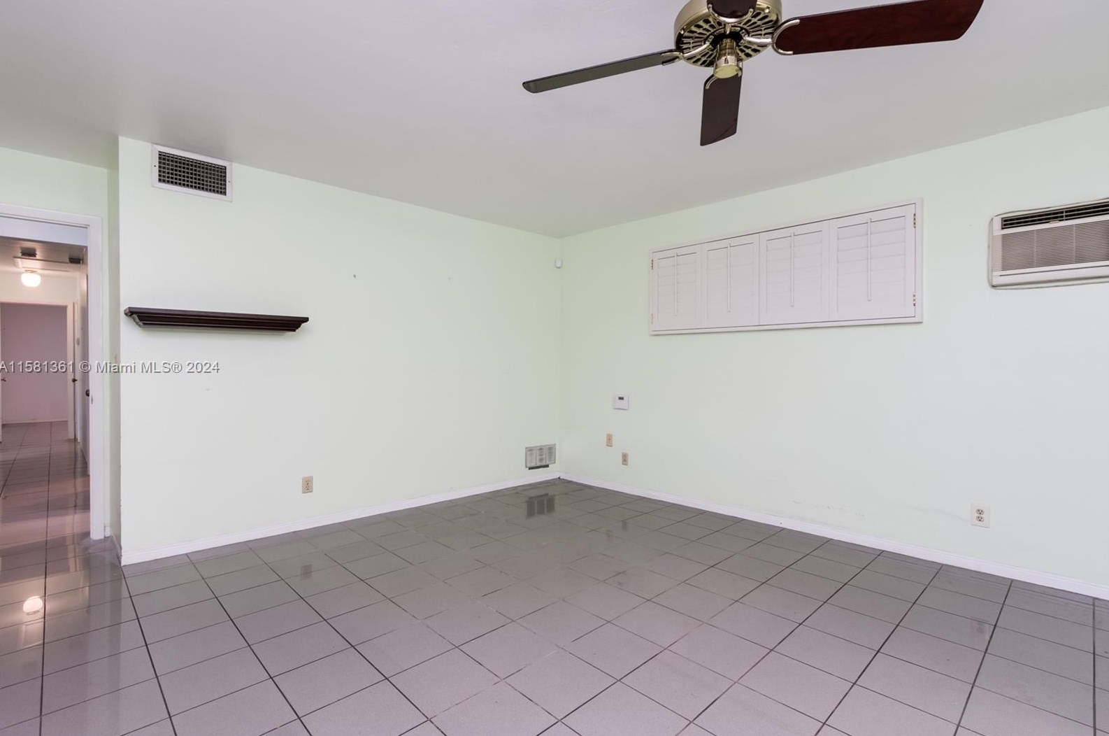 2131 53 Ave, Hollywood FL 33021-2336 exterior