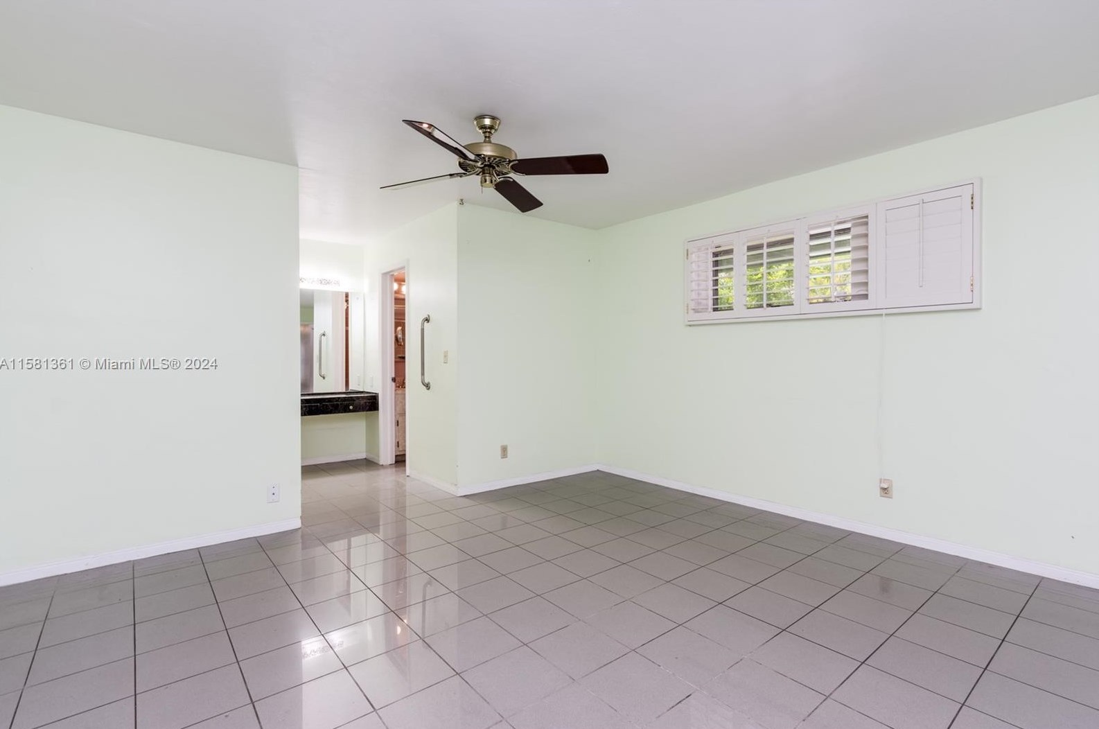 2131 53 Ave, Hollywood FL 33021-2336 exterior