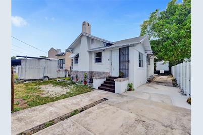 6820 NW 6th Ave - Photo 1