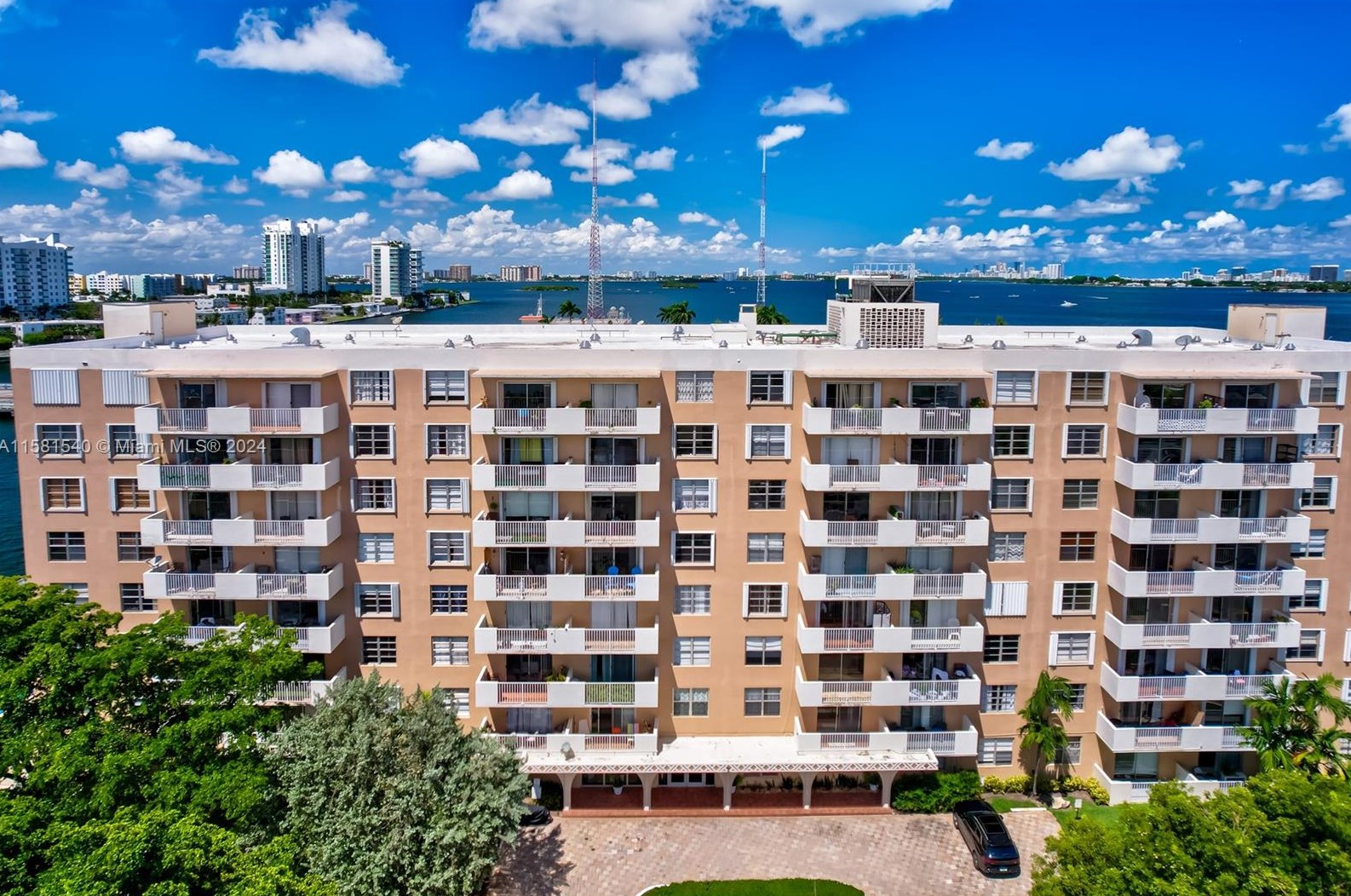 1455 Treasure Dr, Miami FL 33141-4115 exterior