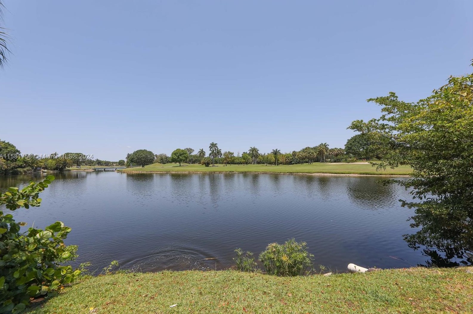 2808 46th Ave, Hollywood FL  33021-2988 exterior