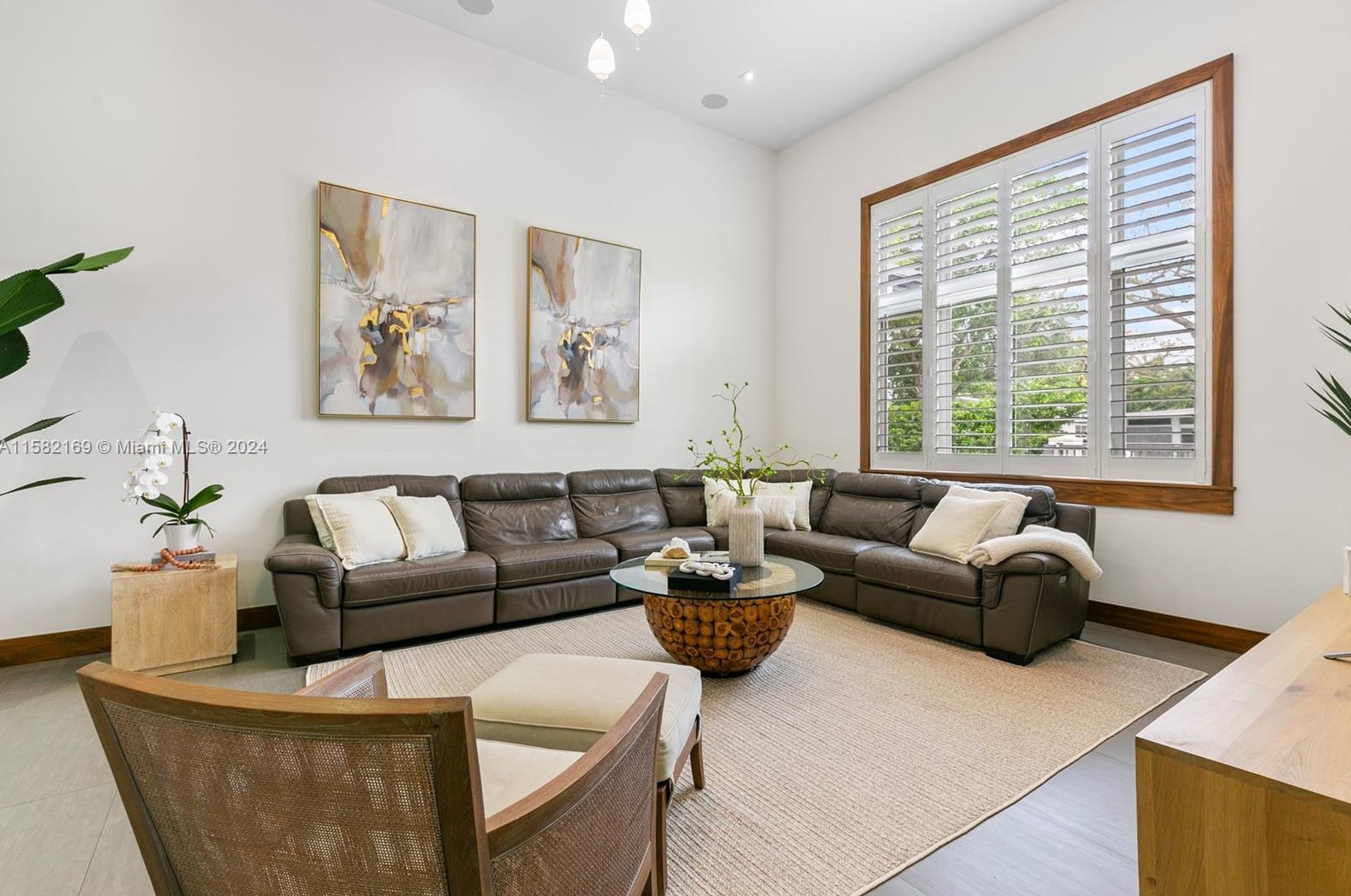 5764 54 Ter, Miami FL 33165-6728 exterior