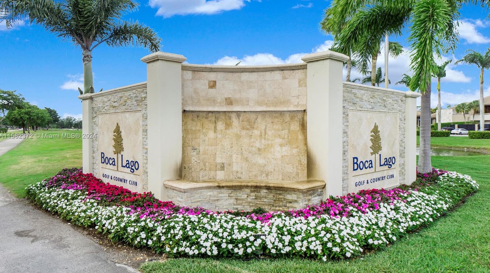 9310 Vista Del Lago, Boca Raton FL 33428-3153 exterior
