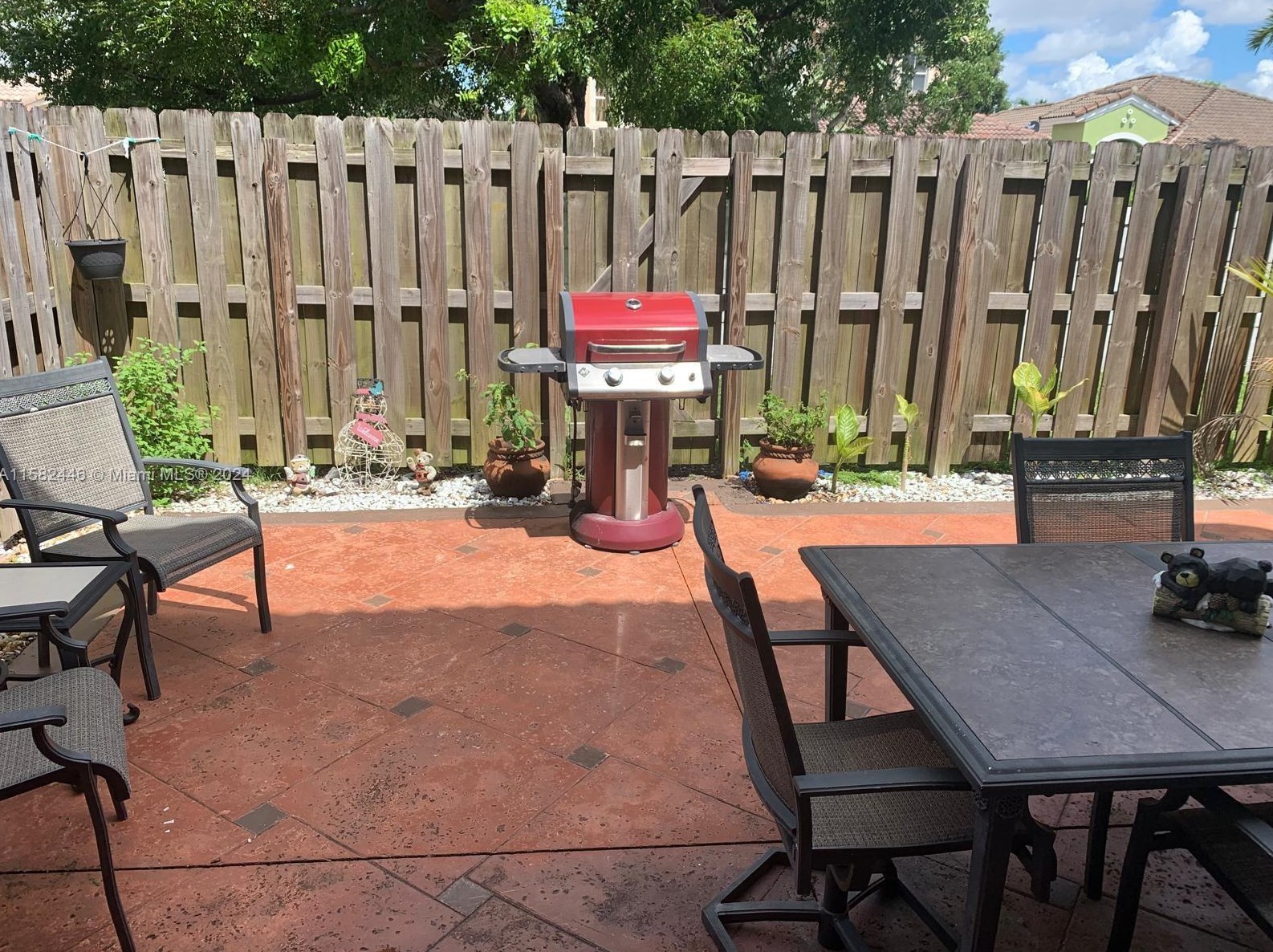 16307 44th Ter, Miami FL 33185 exterior