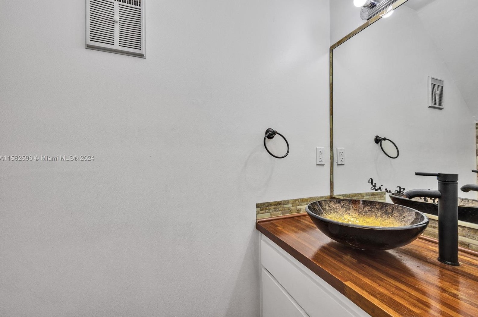 3437 Foxcroft Rd, Hollywood FL  33025-4169 exterior