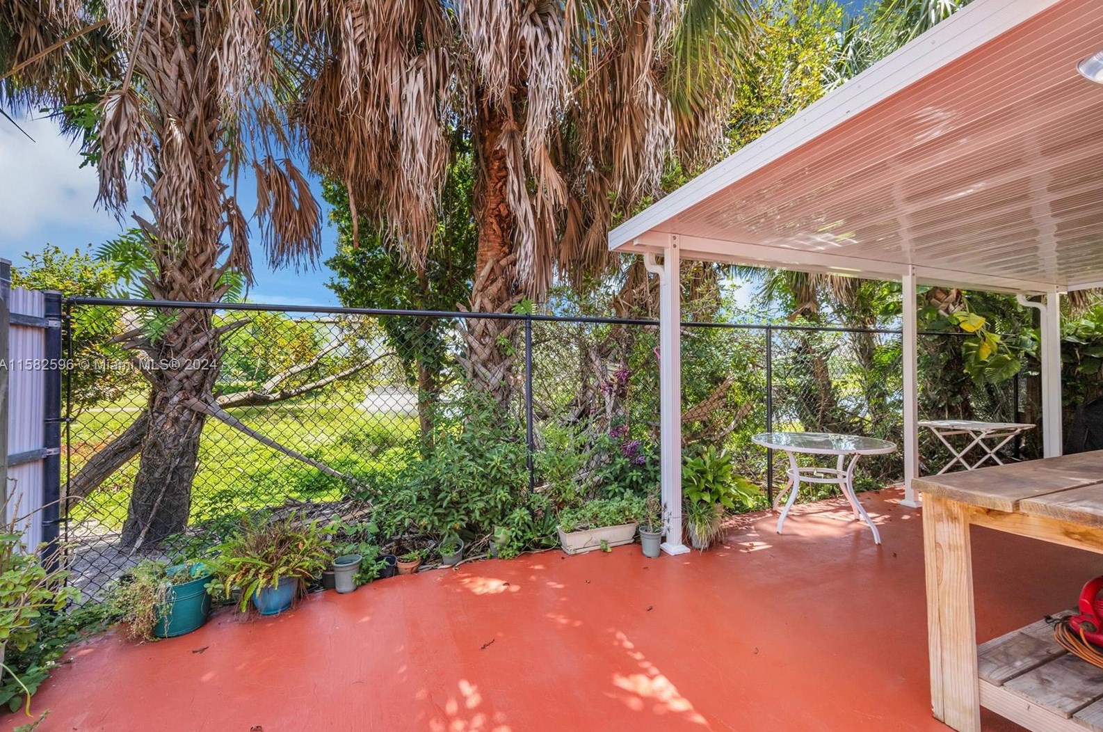 3437 Foxcroft Rd, Hollywood FL  33025-4169 exterior