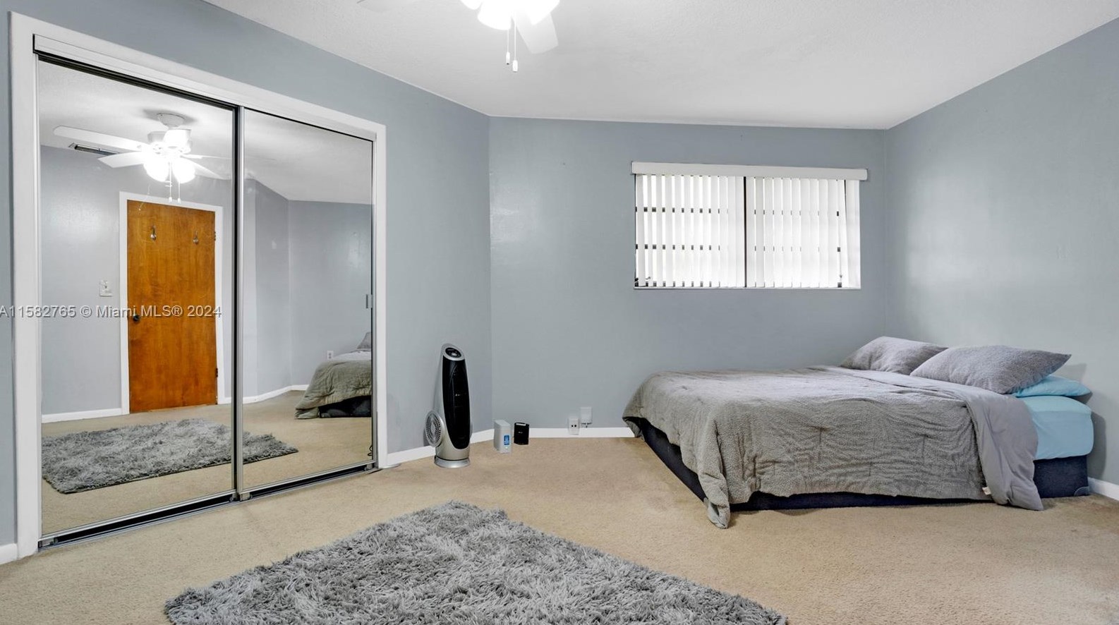 200 Melrose Dr, Miami FL 33166-5034 exterior