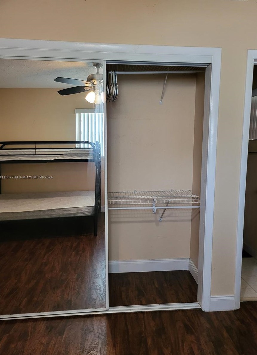 6931 4 St, Hollywood FL 33024-6212 exterior