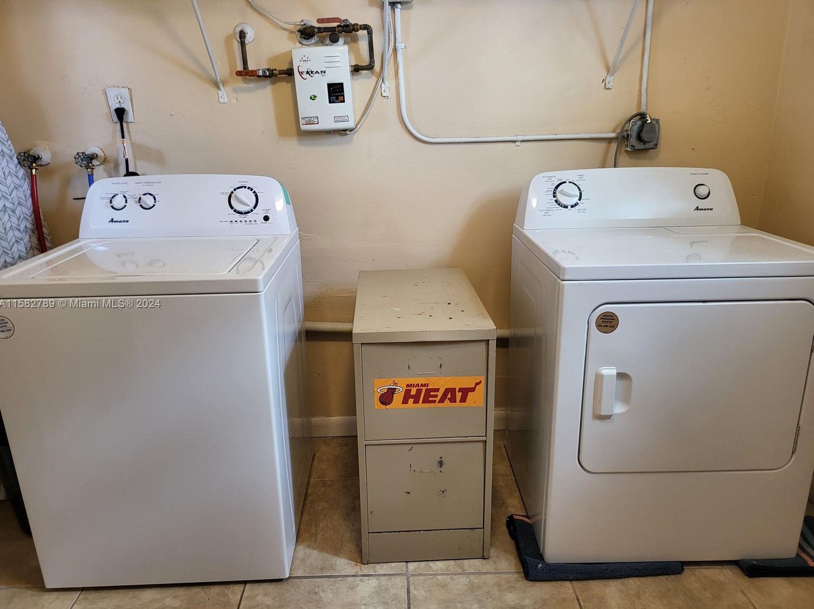 6931 4 St, Hollywood FL 33024-6212 exterior