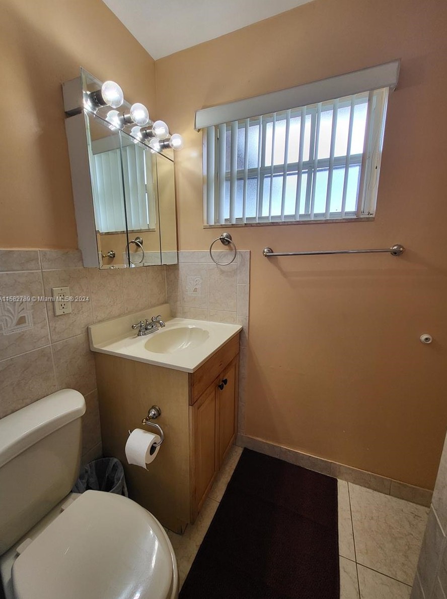 6931 4 St, Hollywood FL 33024-6212 exterior