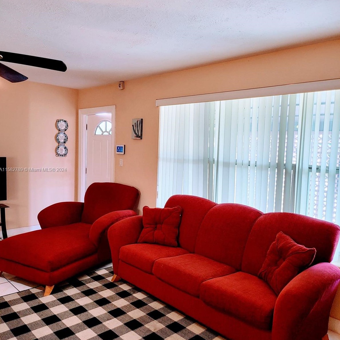 6931 4 St, Hollywood FL 33024-6212 exterior