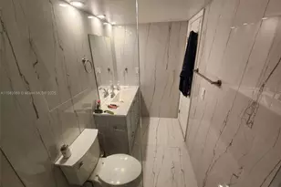 2780 NE 183rd St, Aventura, FL 33160 - Photo 15