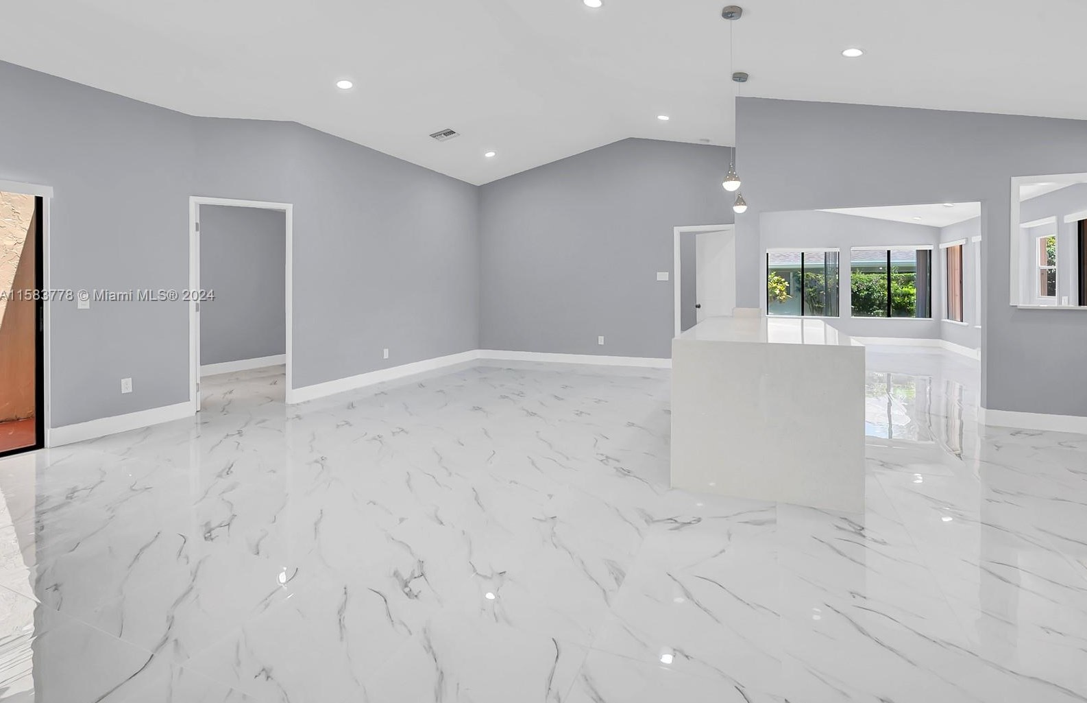 2622 13th St, Delray Beach FL  33445-1327 exterior