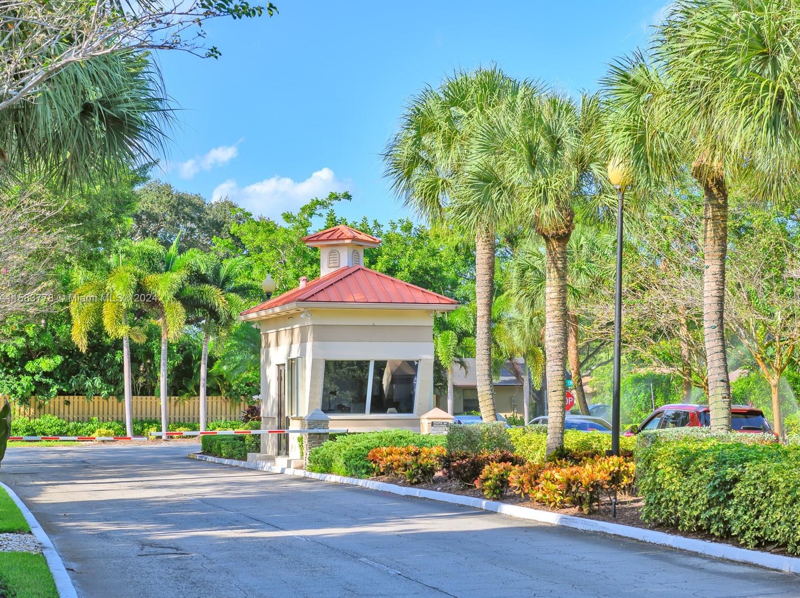 2622 13th St, Delray Beach FL  33445-1327 exterior