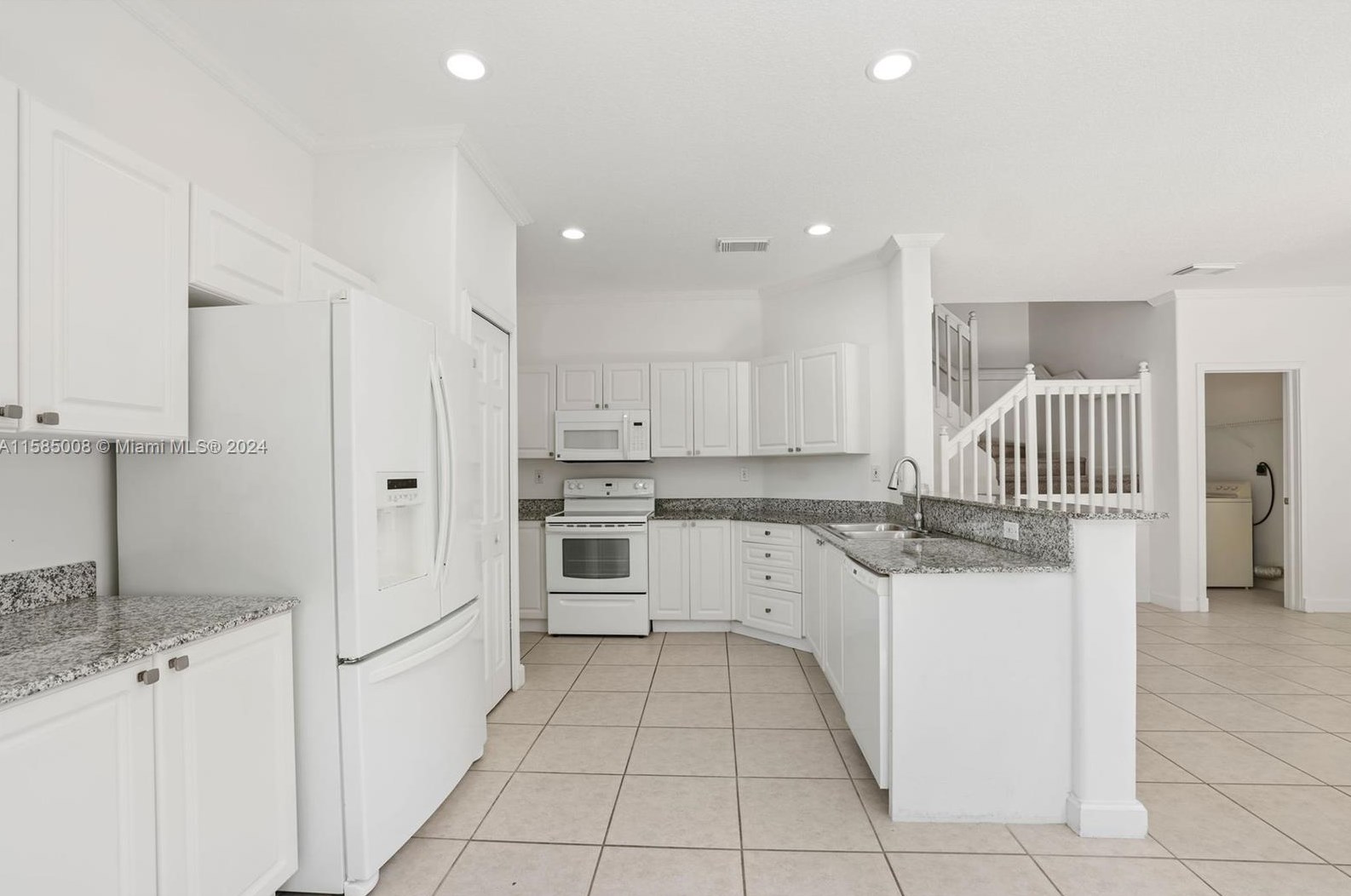 10970 48 Ter, Miami FL 33175-4328 exterior