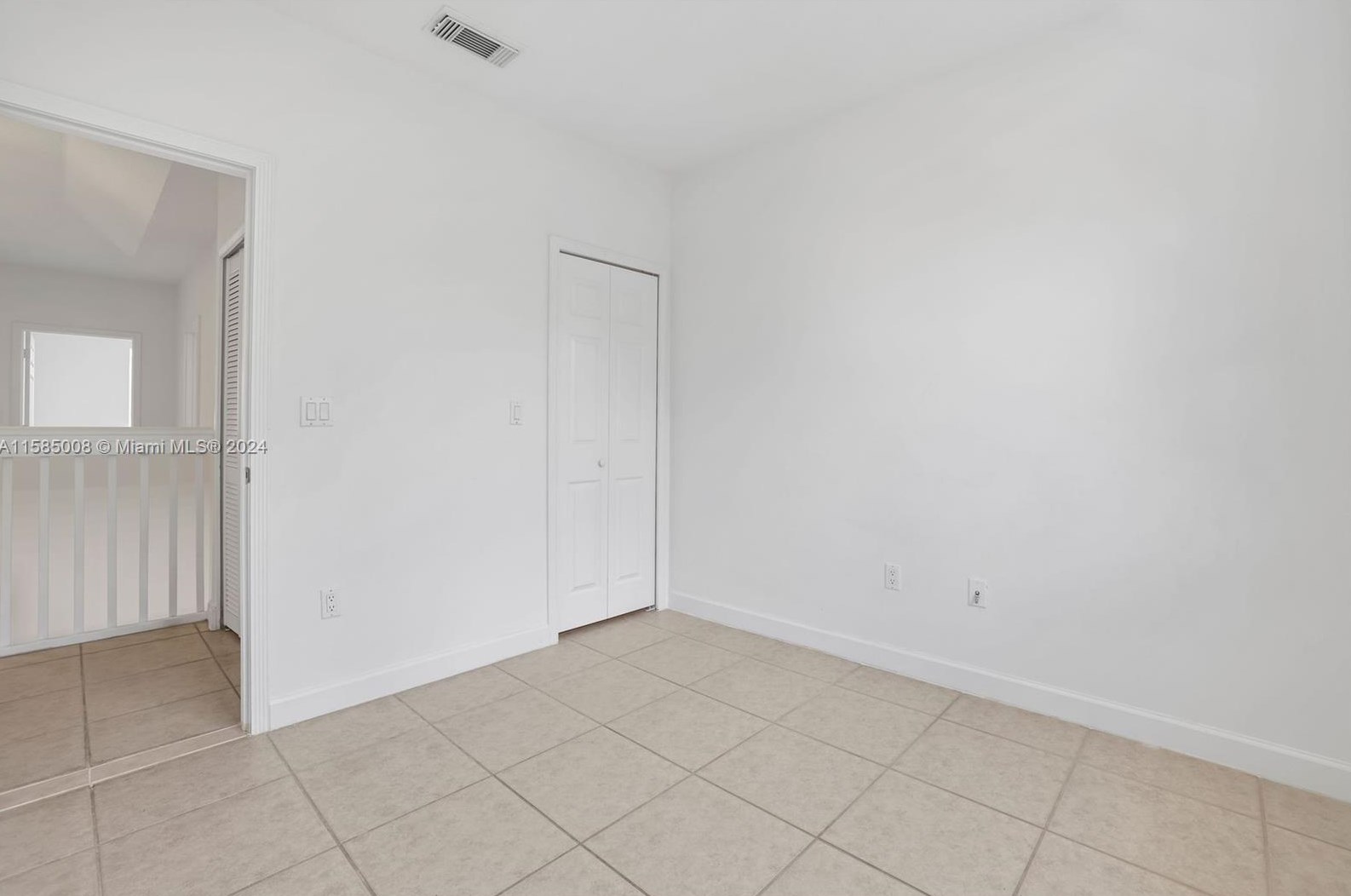 10970 48 Ter, Miami FL 33175-4328 exterior