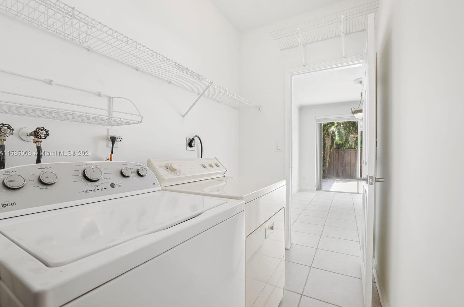 10970 48 Ter, Miami FL 33175-4328 exterior