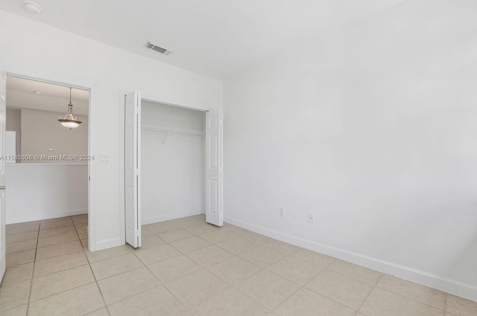 10970 48 Ter, Miami FL 33175-4328 exterior