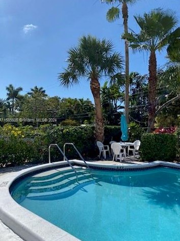 1520 Mckinley St, Hollywood FL  33020-3236 exterior